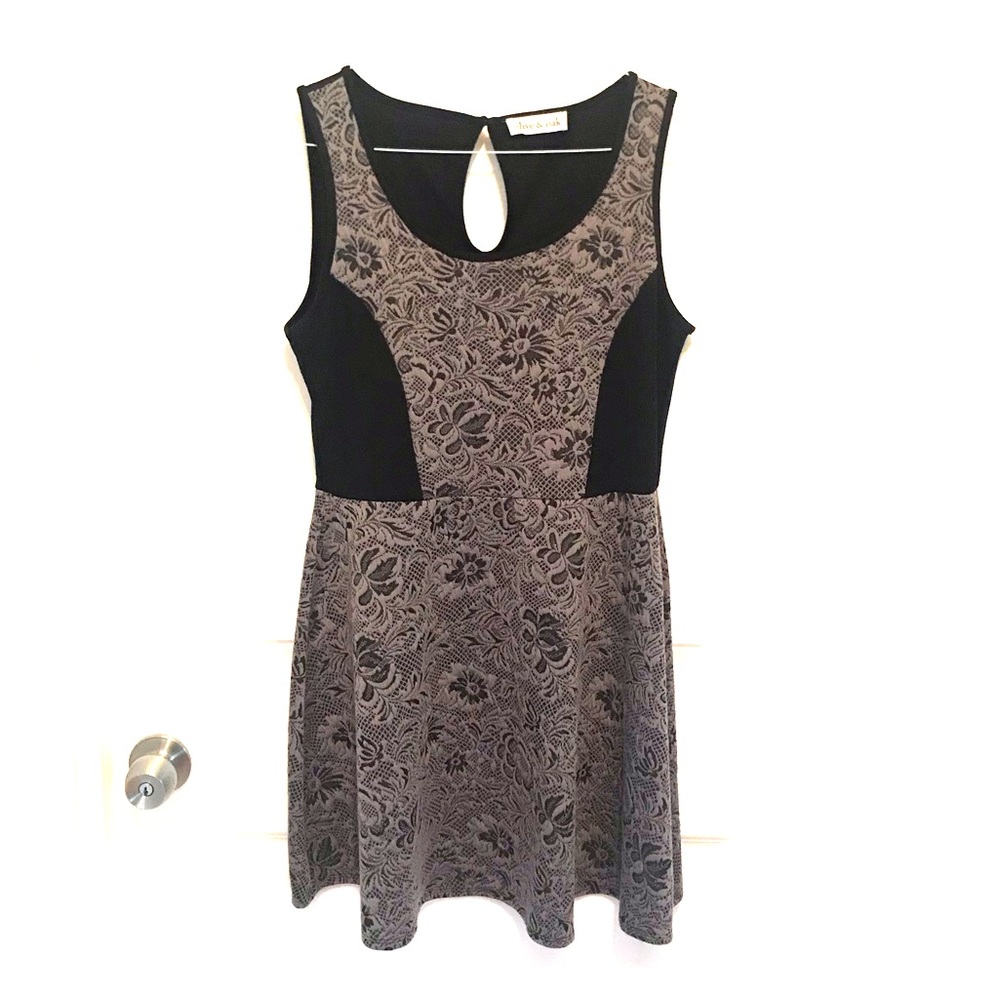 Olive & Oak Dress
